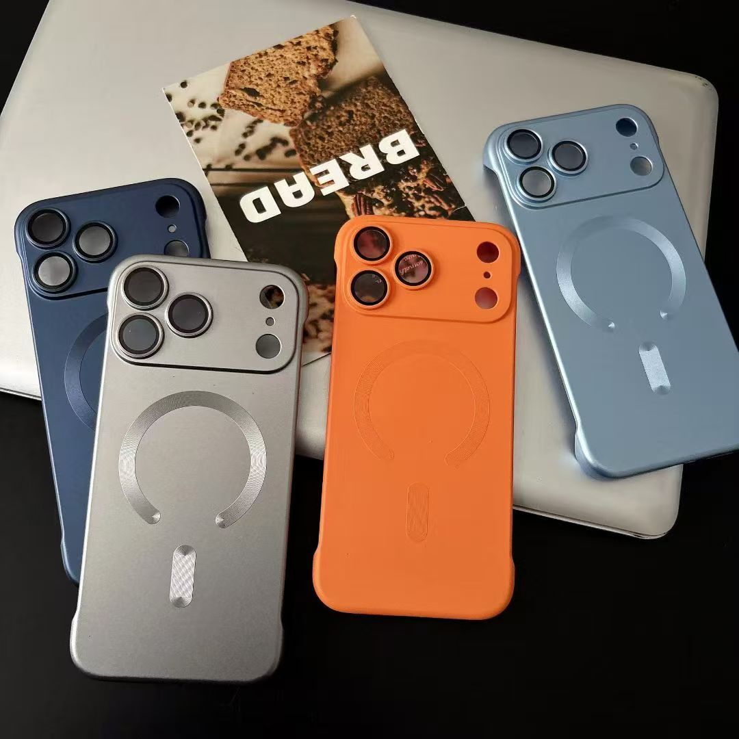 Ultra-Thin Magnetic | MagSafe® tough case for iPhone® 17