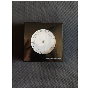 Magnetic Three-In-One Wireless Charger & Accessories